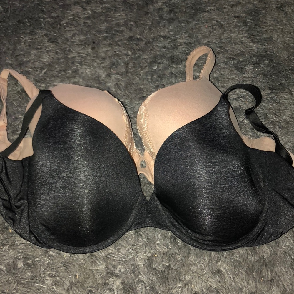 Victoria Secret Bras Size 34 DDD💕 Black & Nude